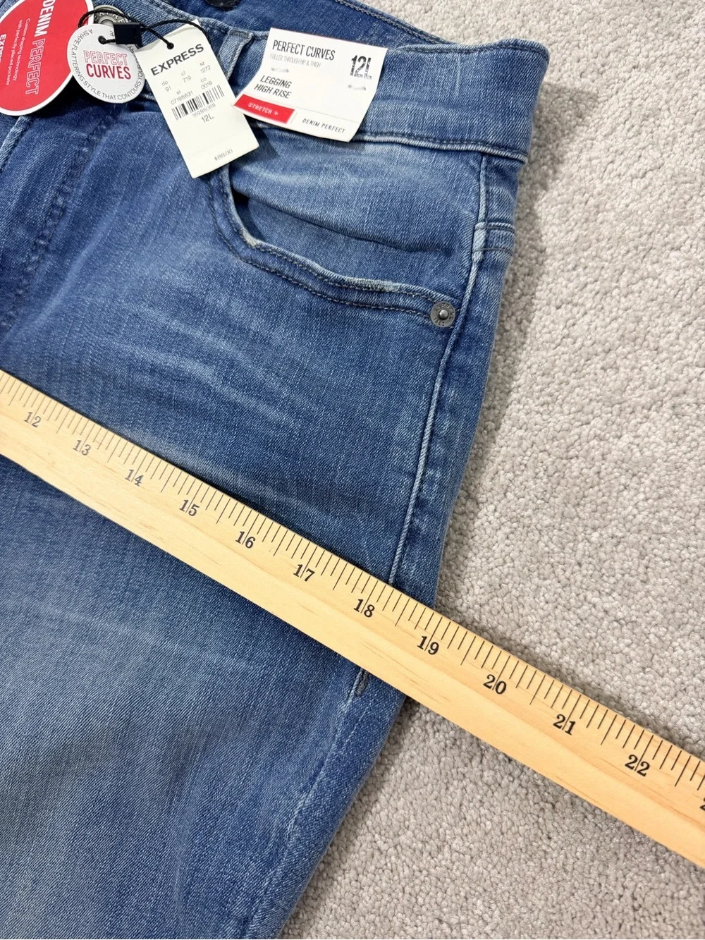 Express Women's Skinny High Rise Jean Leggings in Medium Blue Wash size 12L